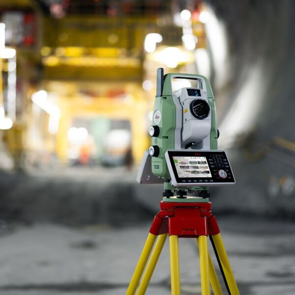LEİCA TS20 ROBOTİK TOTAL STATİON