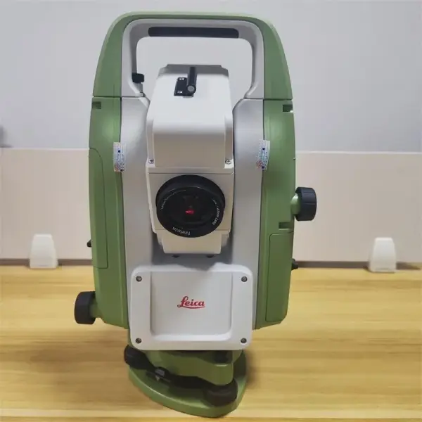 İkinci el Leica TS03 5'' R500 Total Station